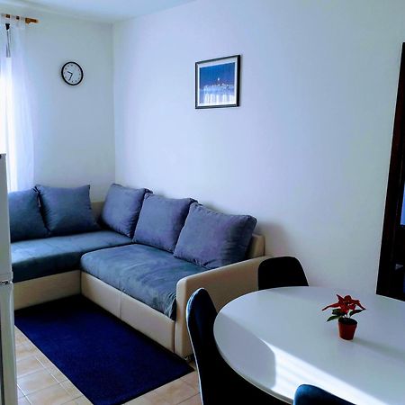 Apartments Tiho&Marija Tribalj エクステリア 写真