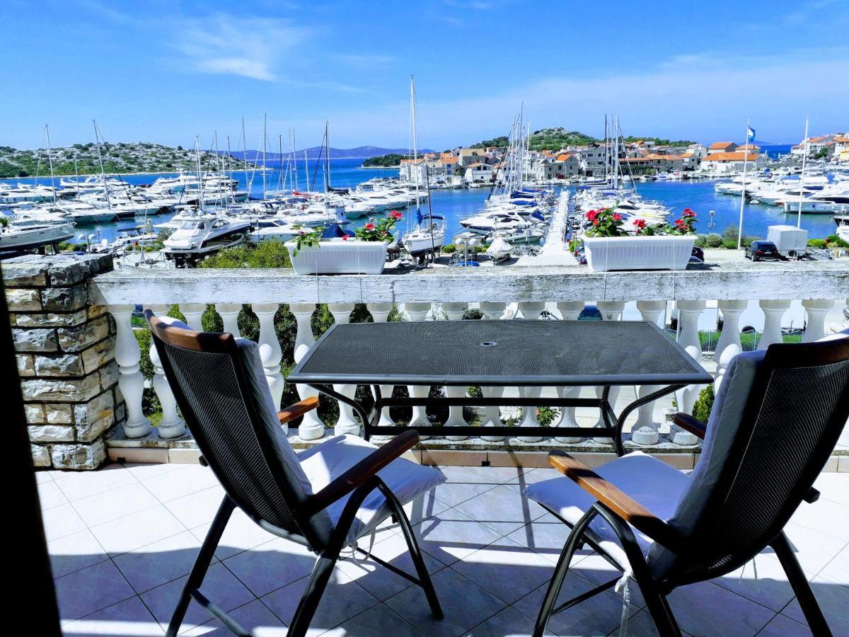 Apartments Tiho&Marija Tribalj エクステリア 写真