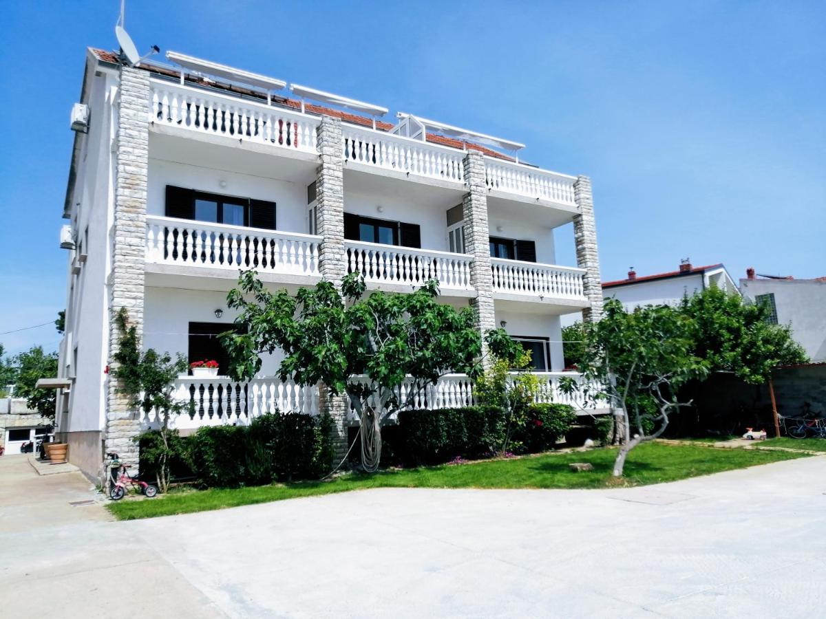 Apartments Tiho&Marija Tribalj エクステリア 写真